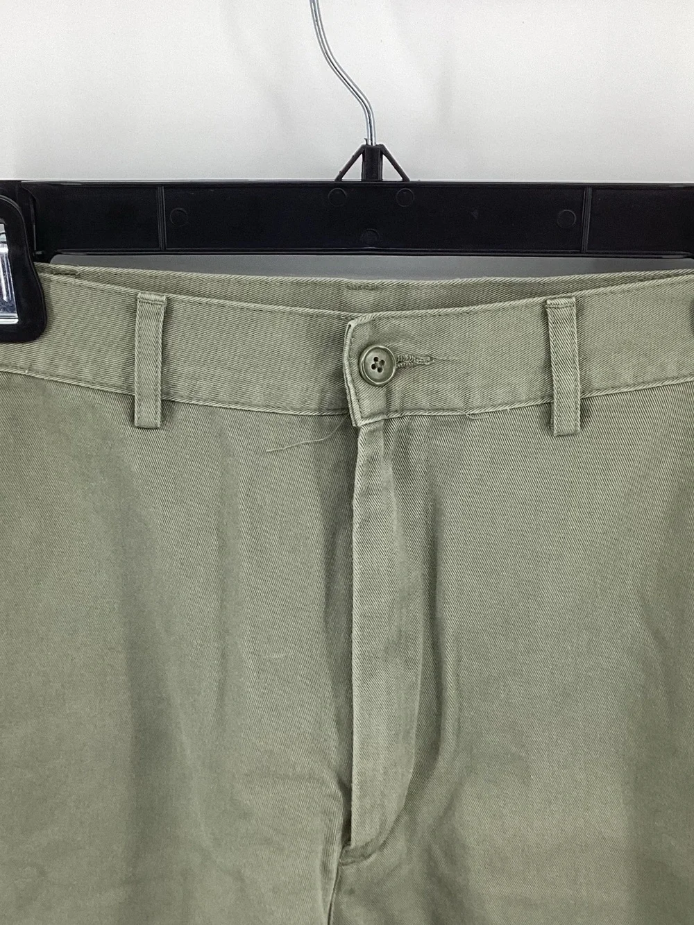 Lands' End Men's Olive Shorts - Light Green Flat Front